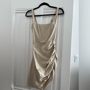 isalis cinch mini dress